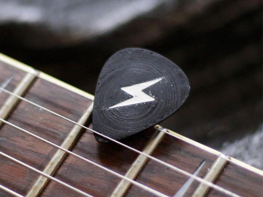 Thunder Pick - 3D Printable Guitar Pick with⚡️ Lightning Emoji