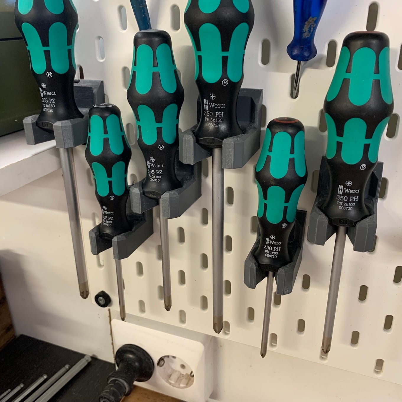 SKADIS WERA SCREWRIVER MOUNTS