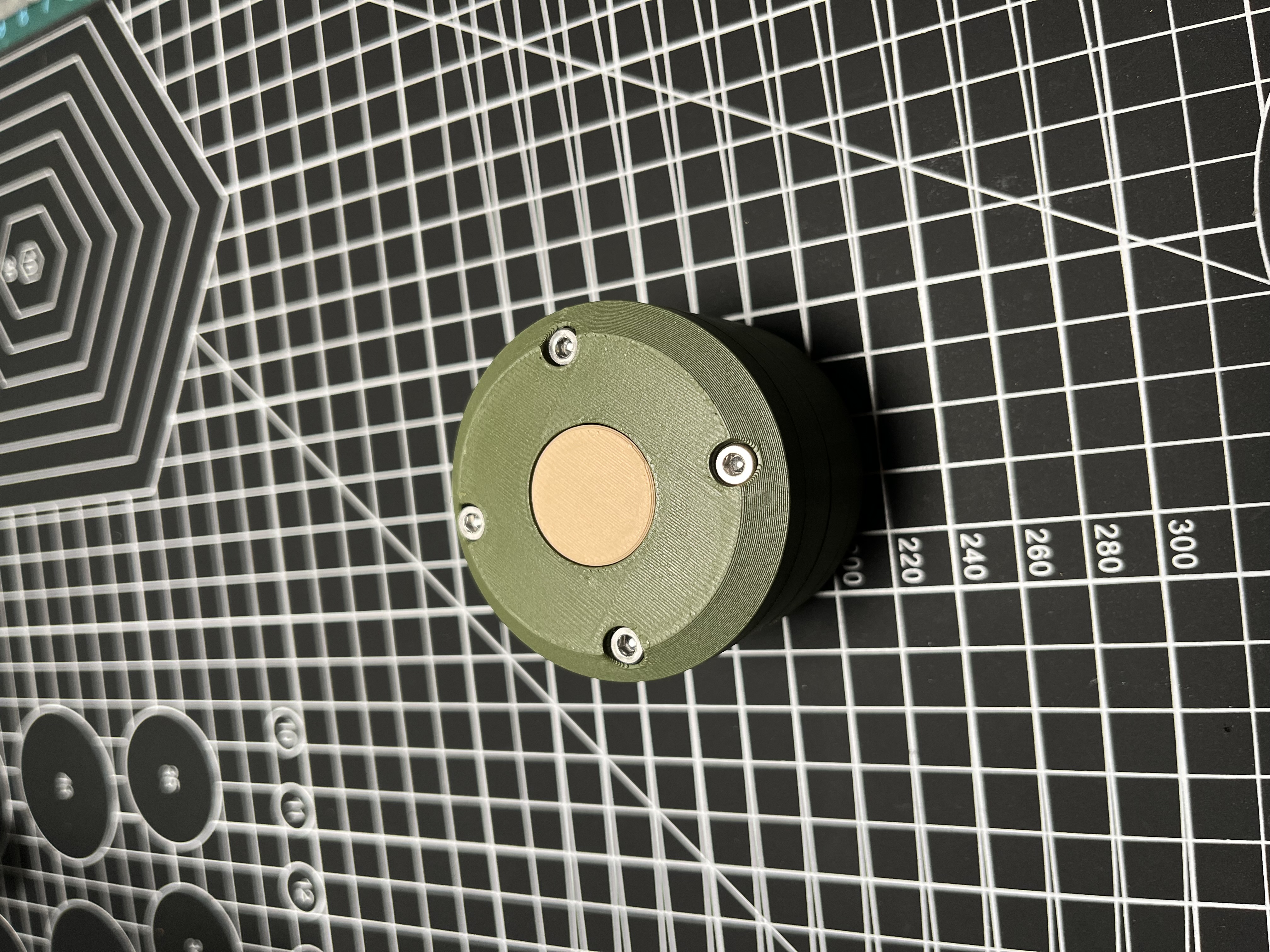 Spring-loaded, self-locking joint mechanism