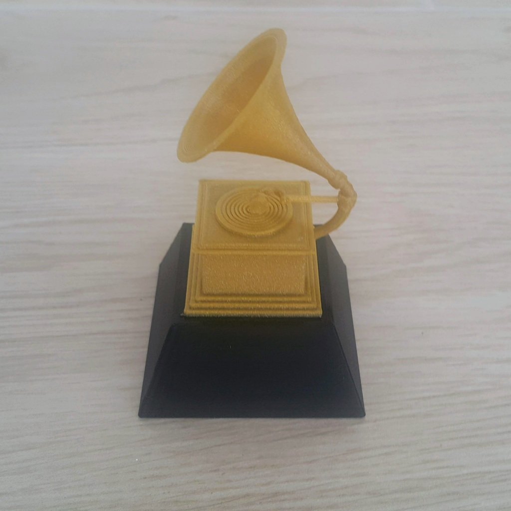 Granny Music Award statuette
