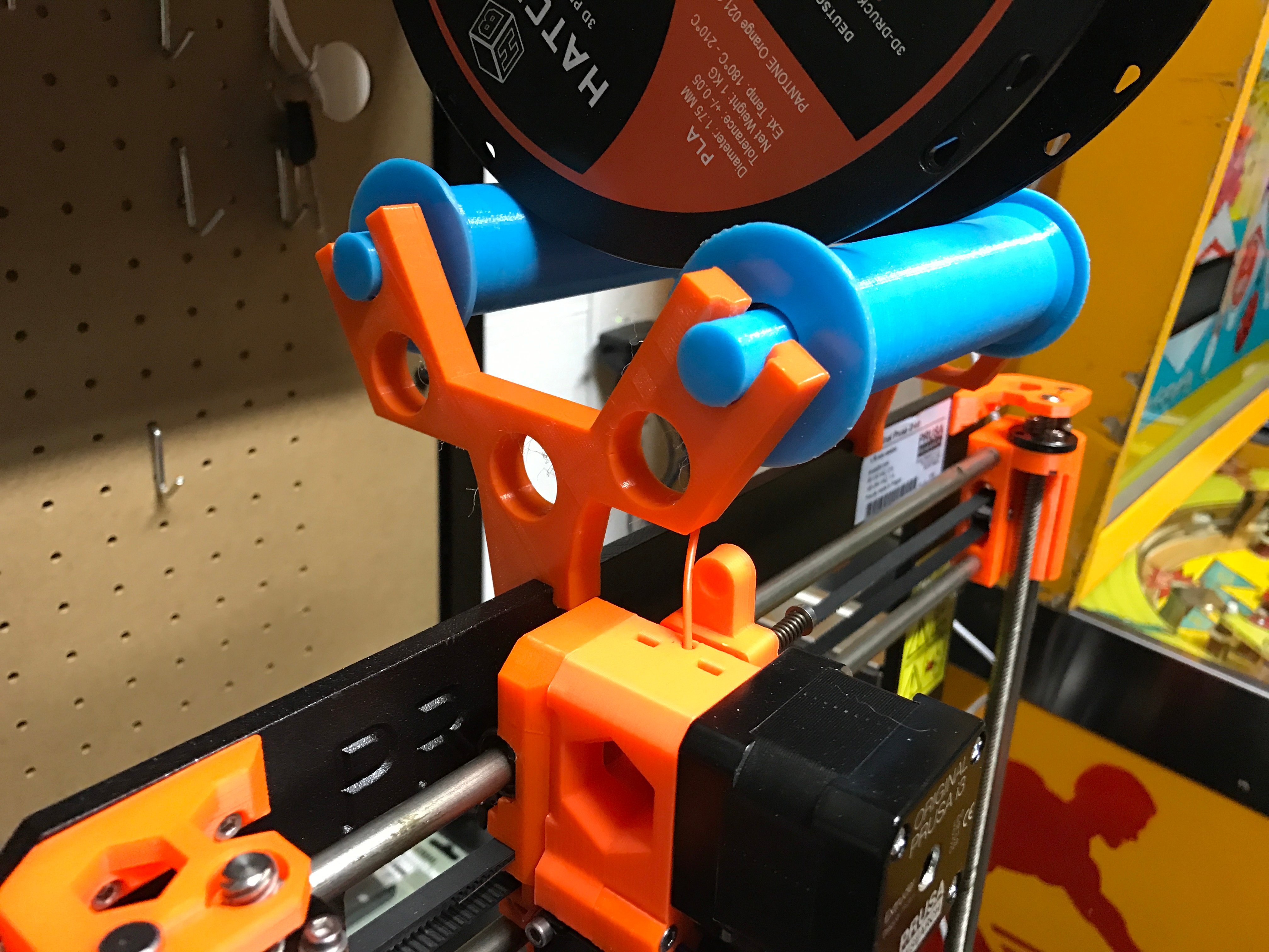 Prusa i3 Rolling Stand (remix of Universal Spool Roller)