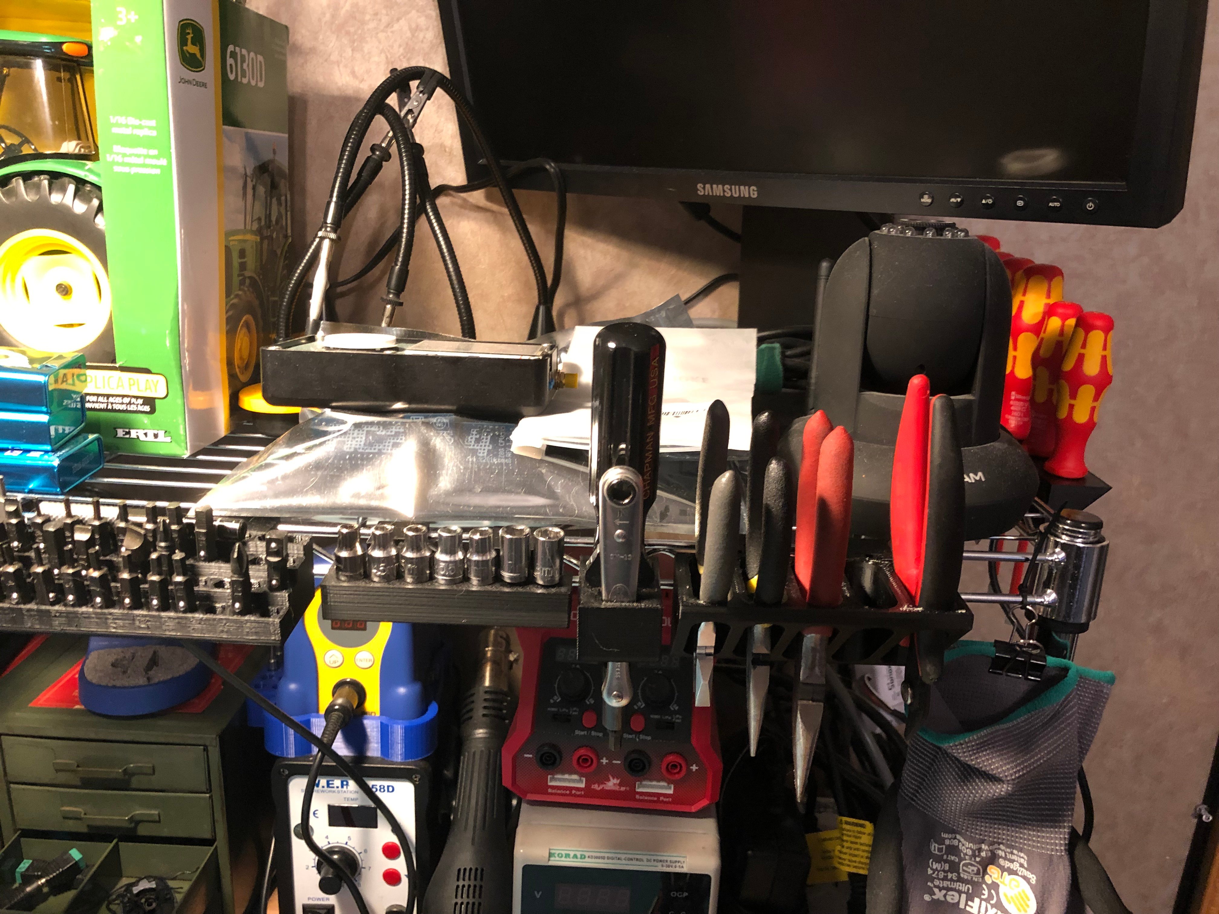 Wire Shelf Workbench Tool Holders
