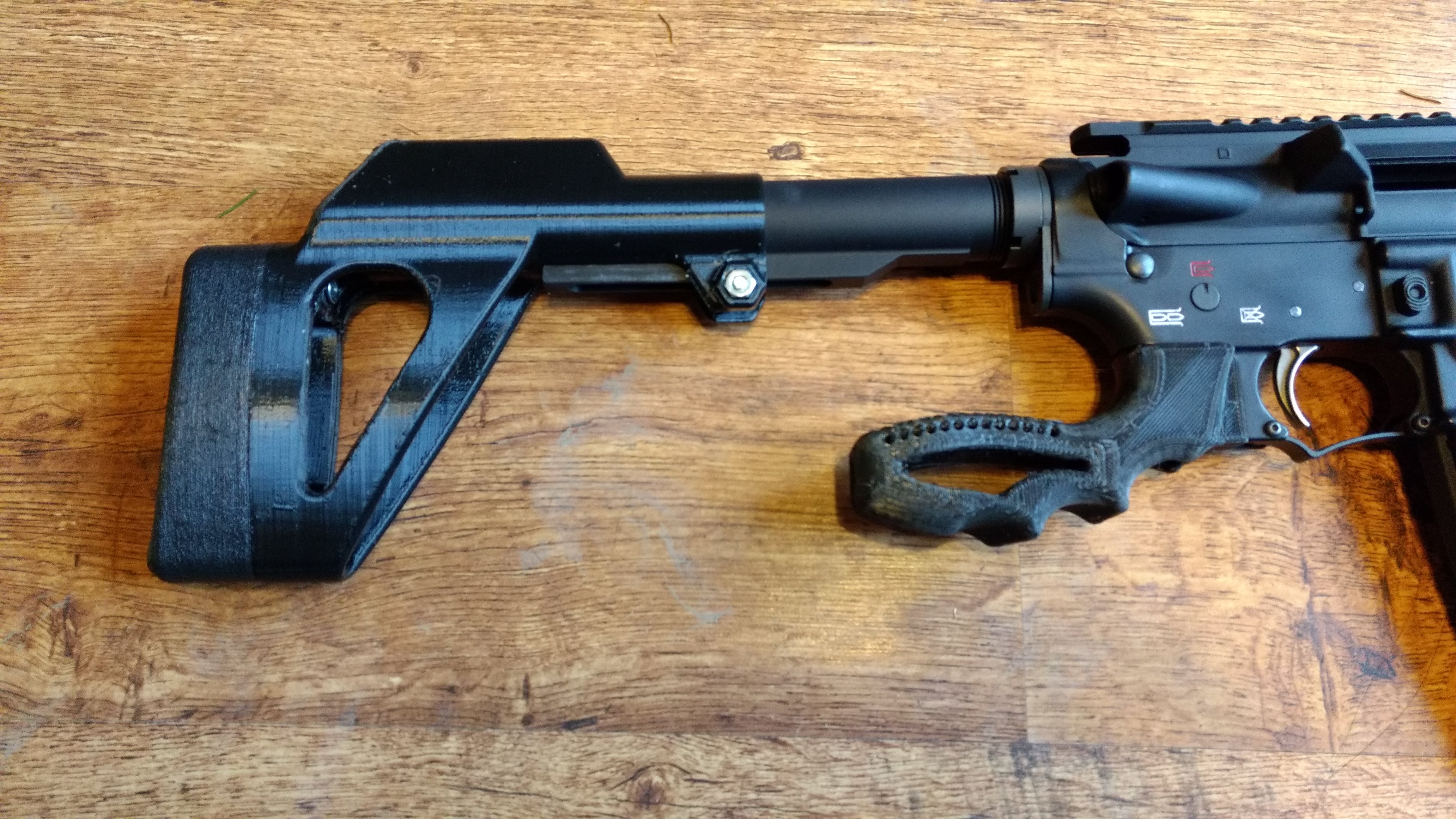 AR clamp on FIXED STOCK w/Recoil Pad