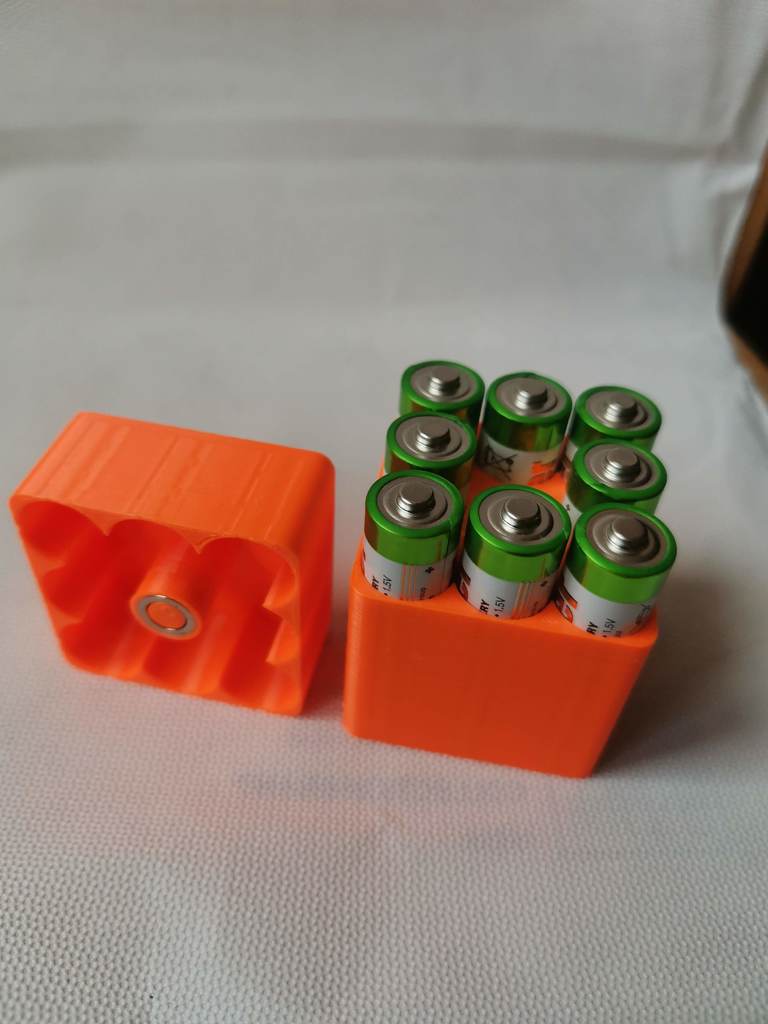 Battery Container 