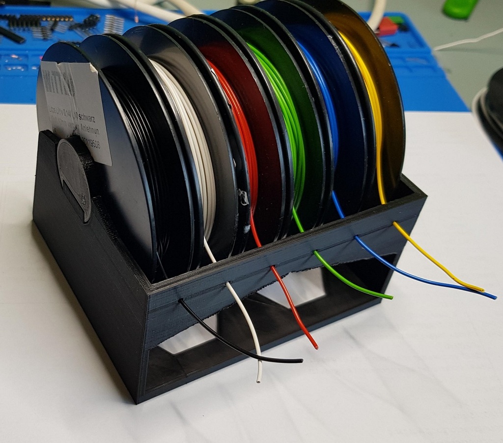 Wire spool holder