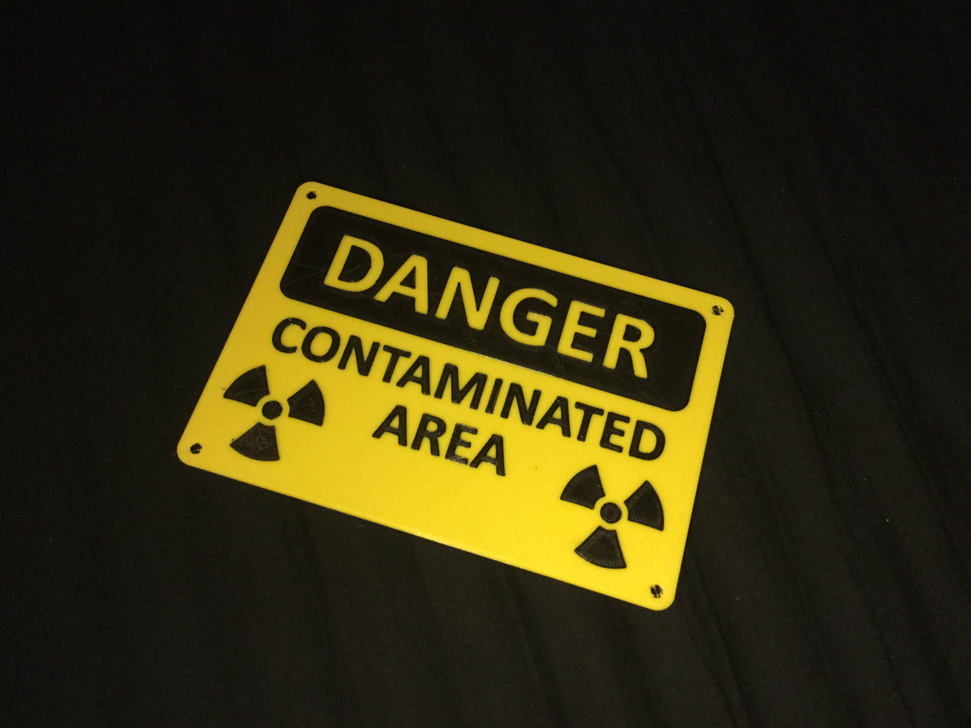 Contamination warning sign