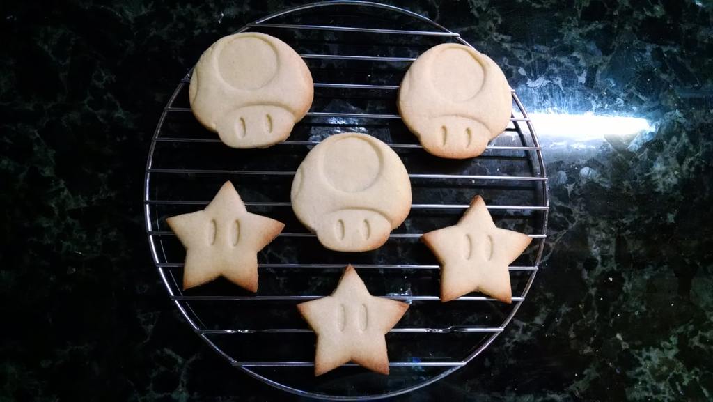 Super Mario Star & Mushroom Cookie Cutters