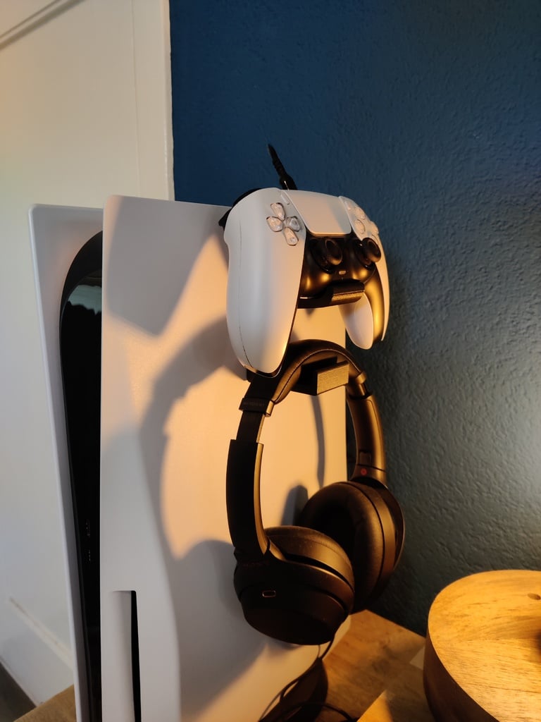 PS5 Controller and Headset Holder - Clip on