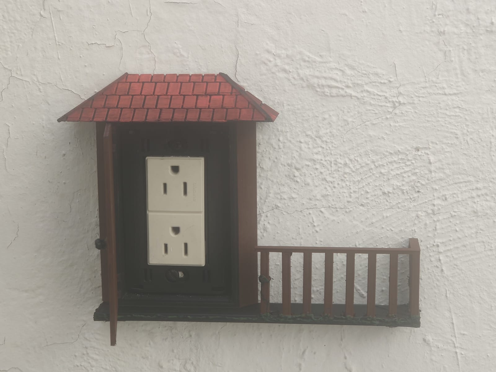 outlet door