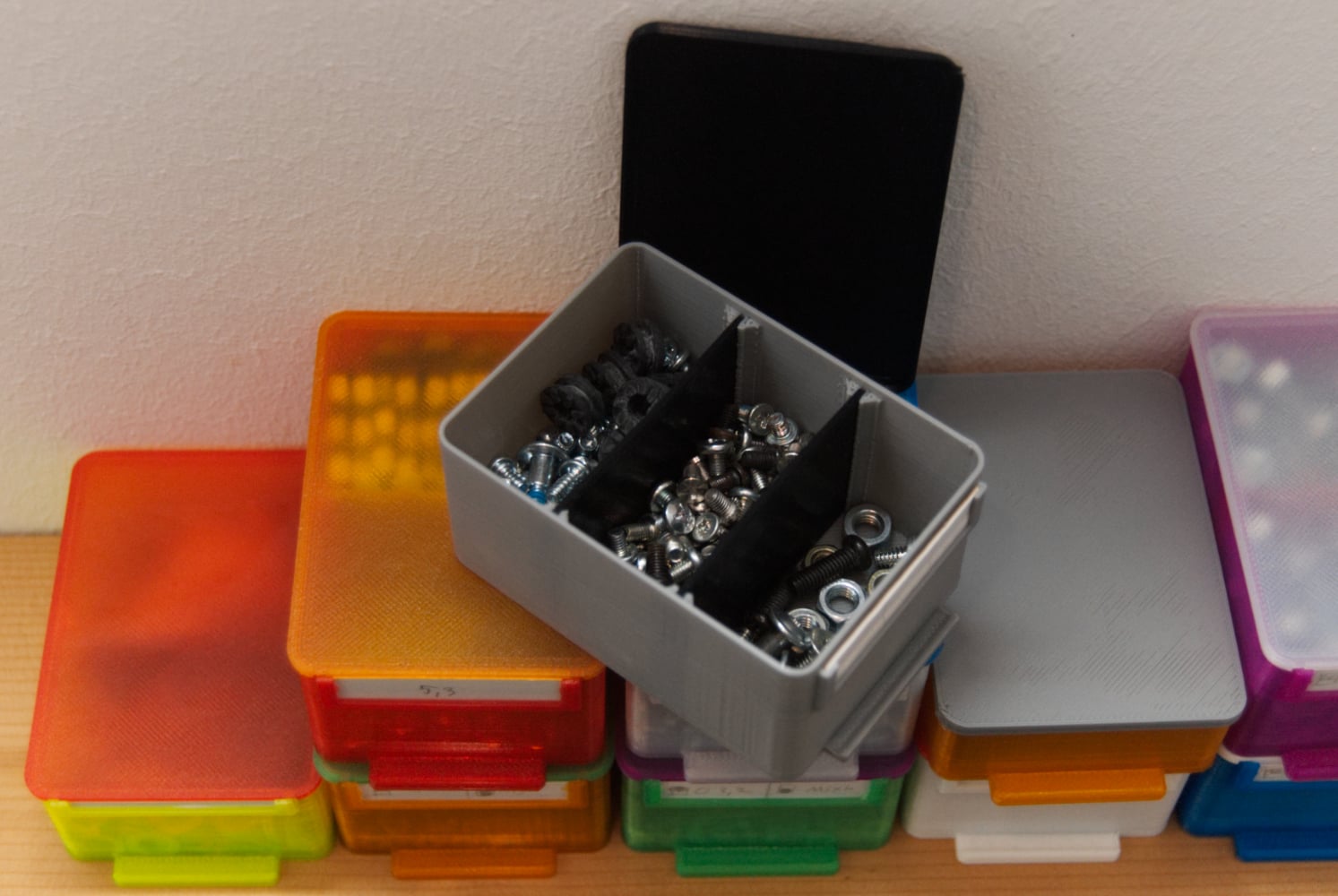 little boxes - with handle, tag, separators and lid