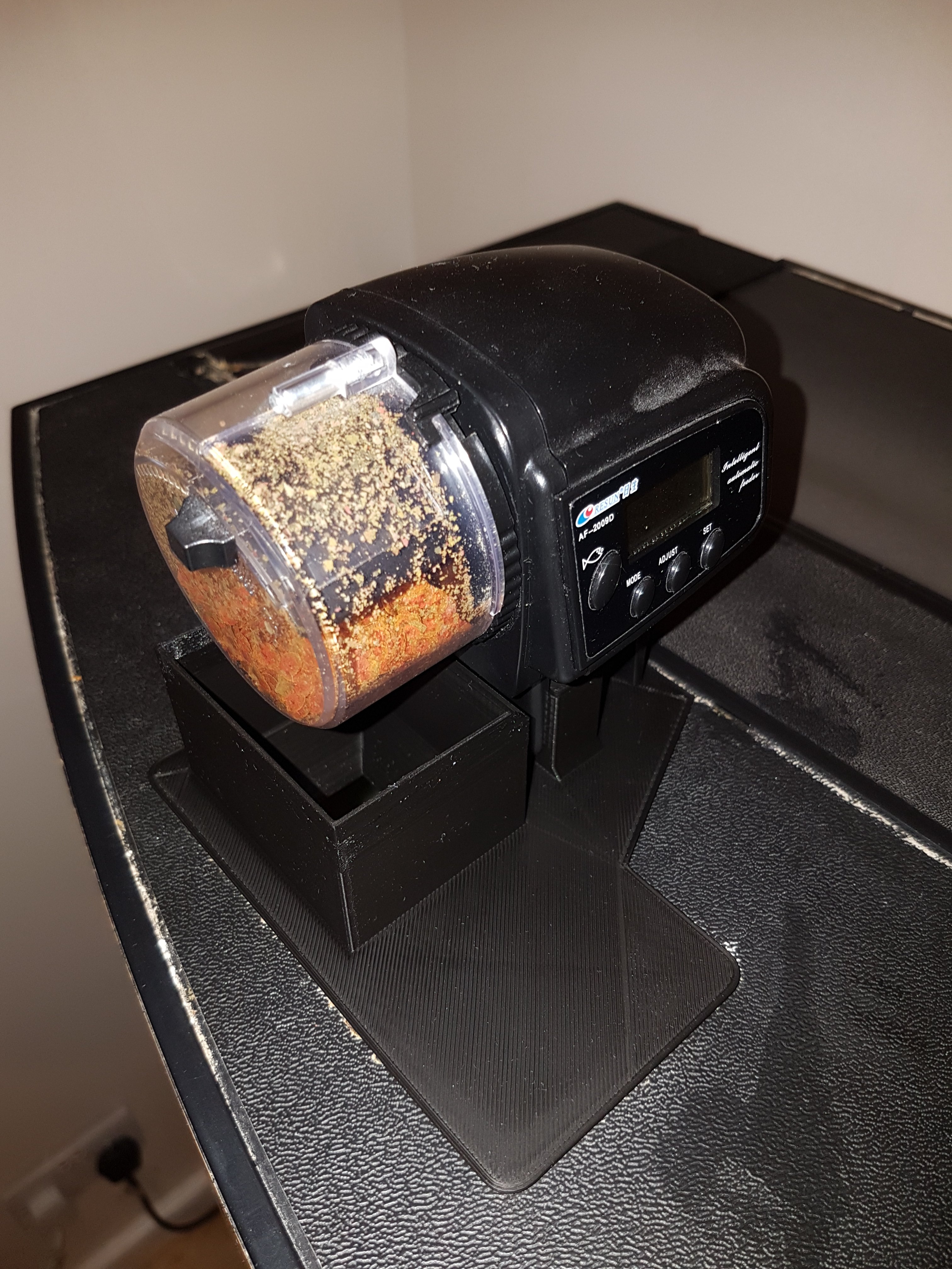 Juwel Aquarium Automatic Feeder Attachment