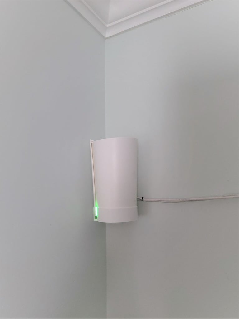 TP-Link Deco X90 Wall mount