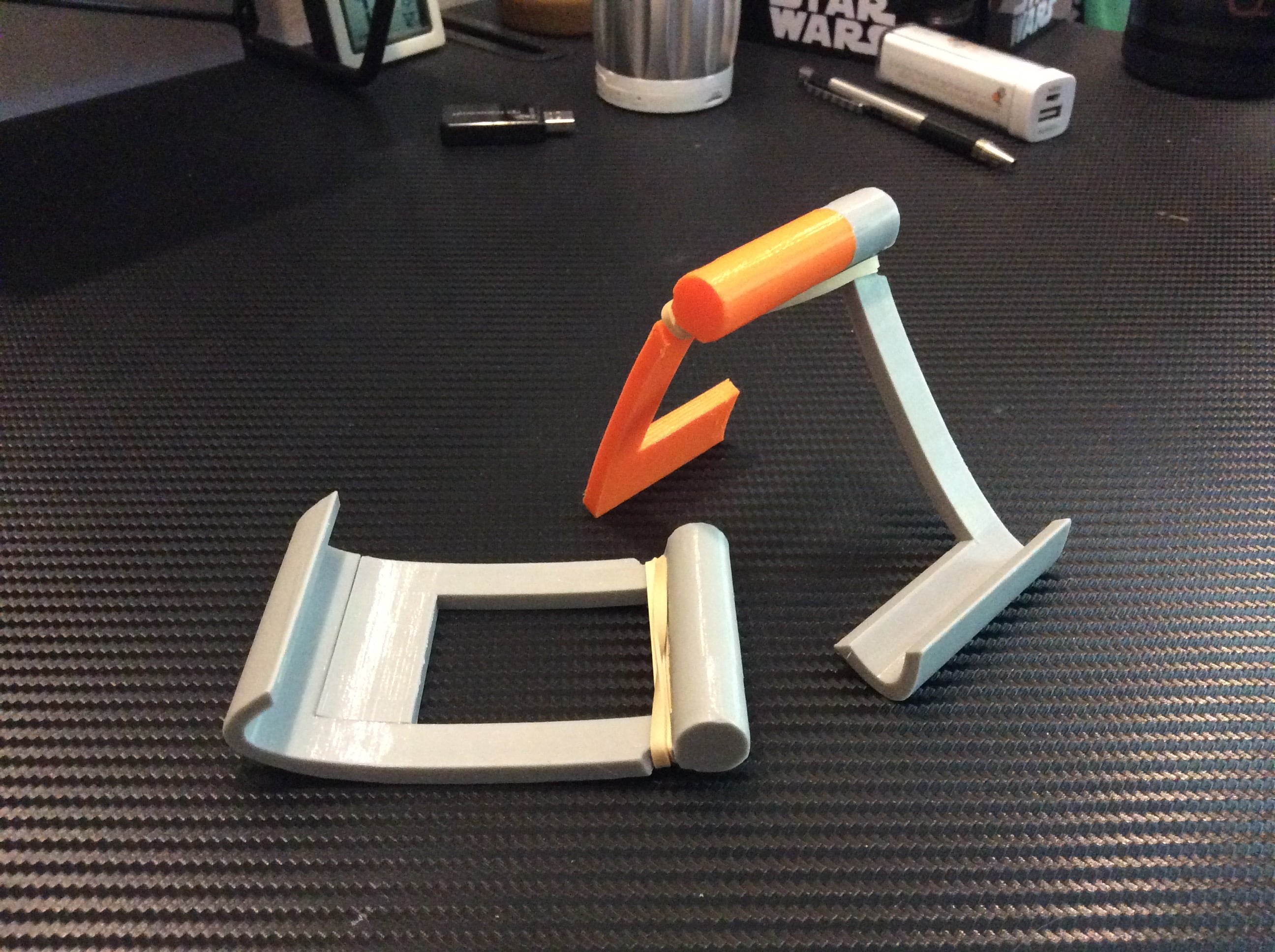 Easy-Adjust Smart Phone & Tablet Stand