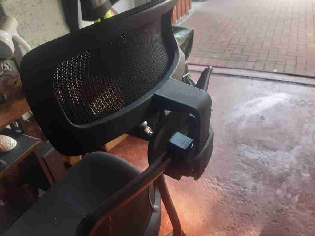 Mesh Back Chair Headrest 