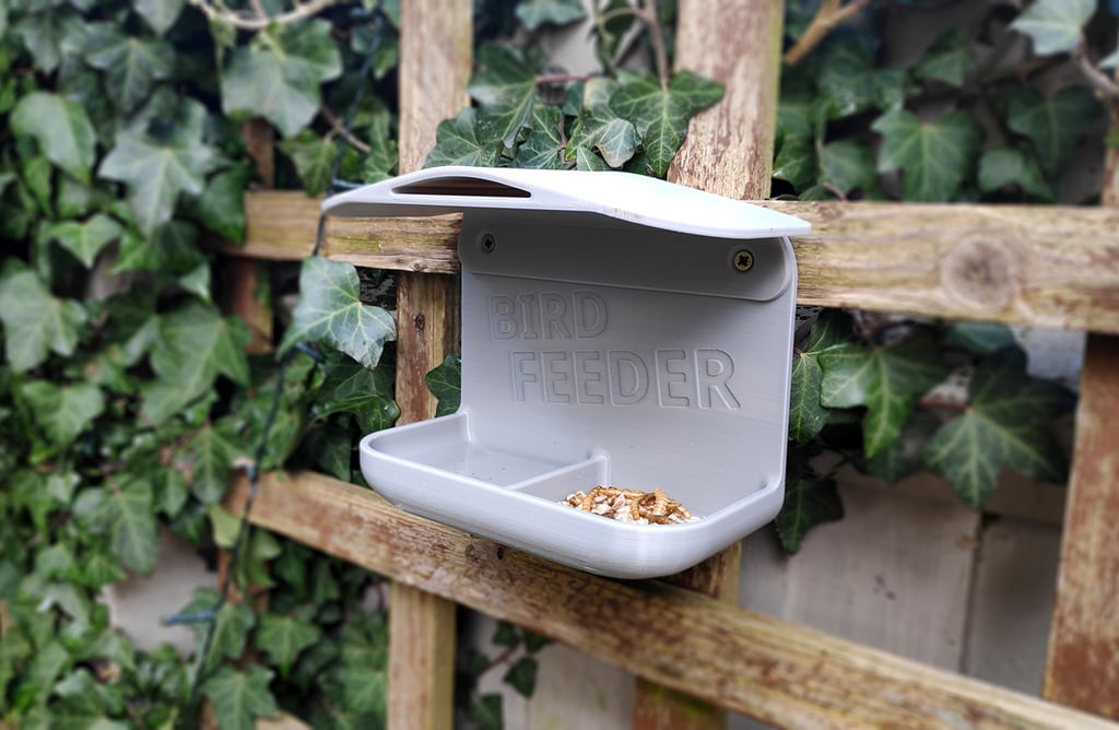 Bird feeder & water dish - Wall mounted