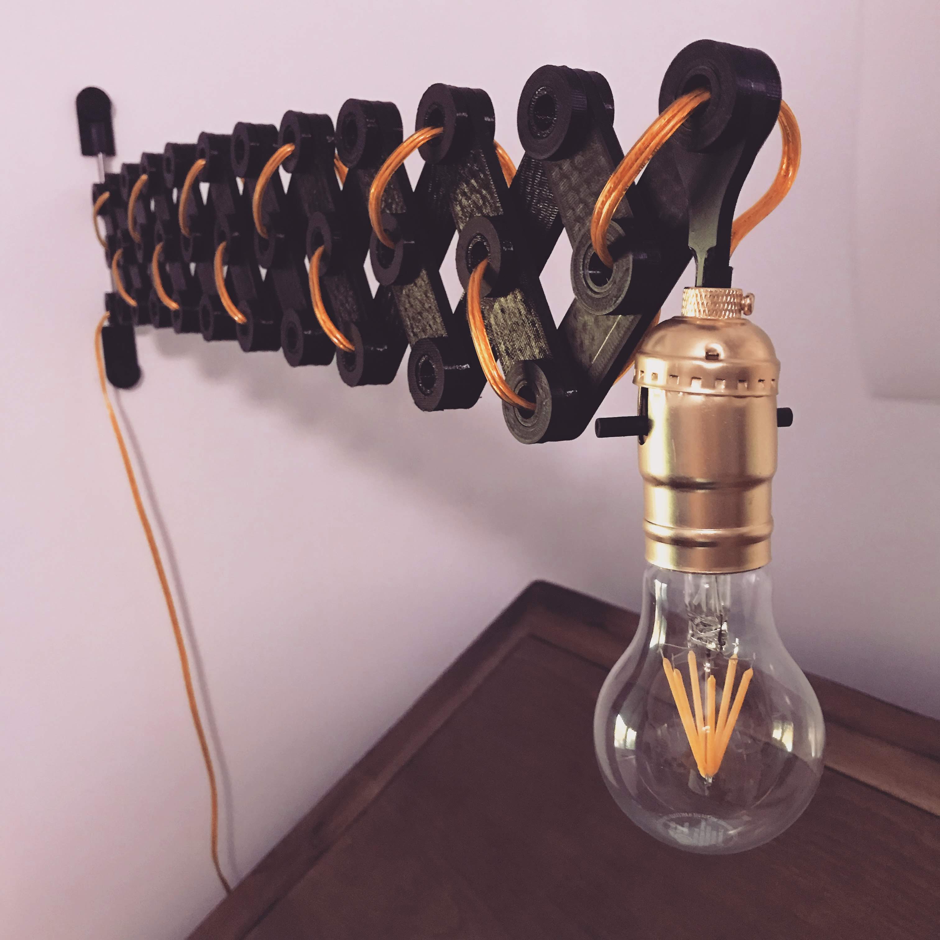 Wall-mount scissor lamp