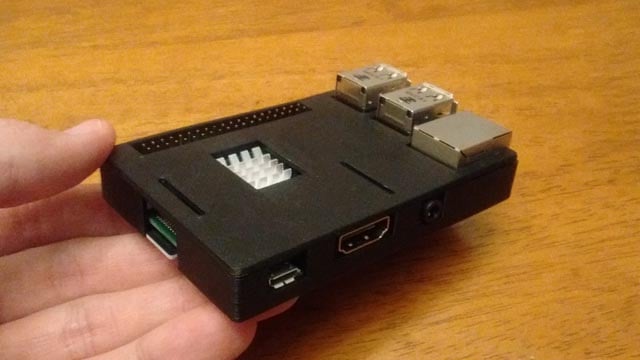 Raspberry Pi 3 Slim Case with Heatsink Cutout