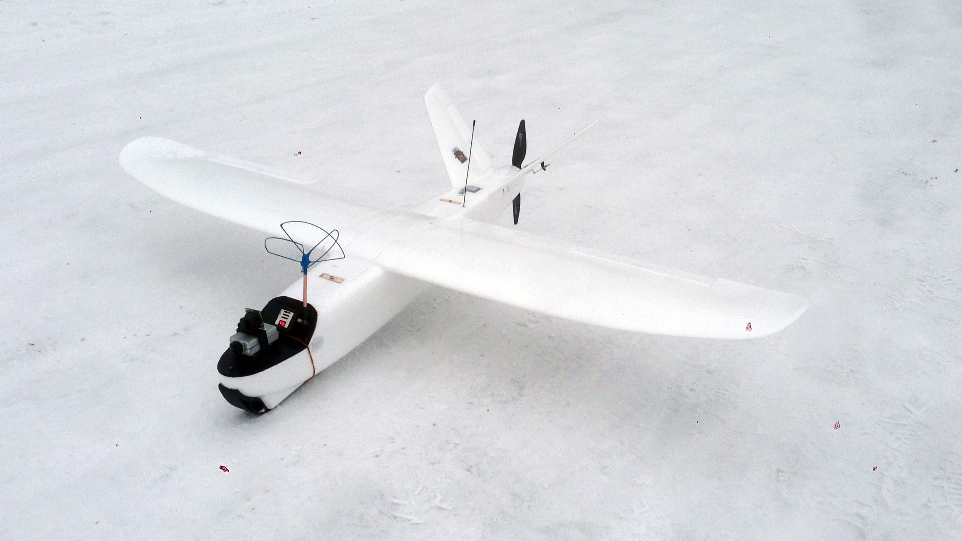 Mini Talon FPV canopy with pan servo