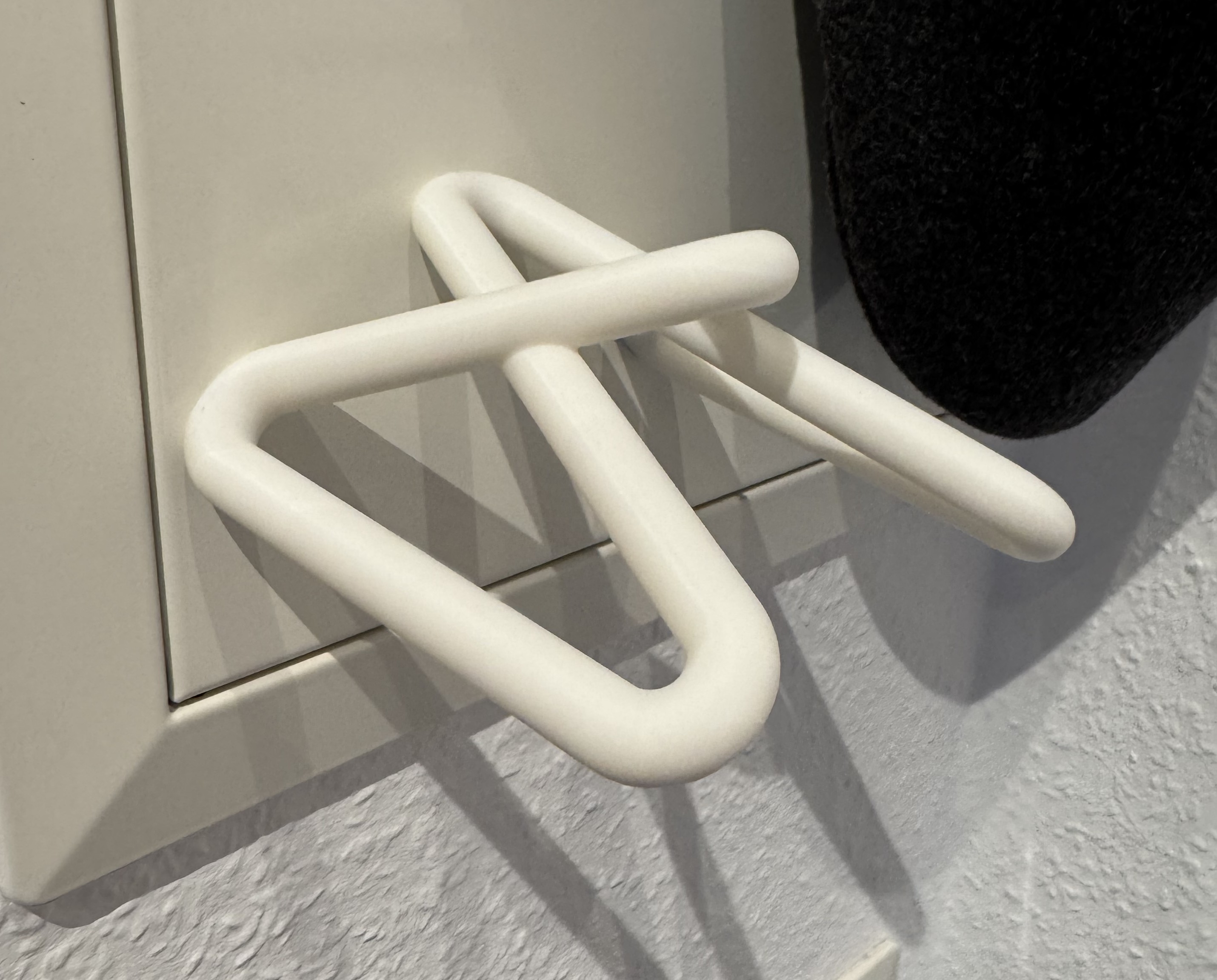 Wall-Mount Cap & Hat Hanger with Embedded Magnets