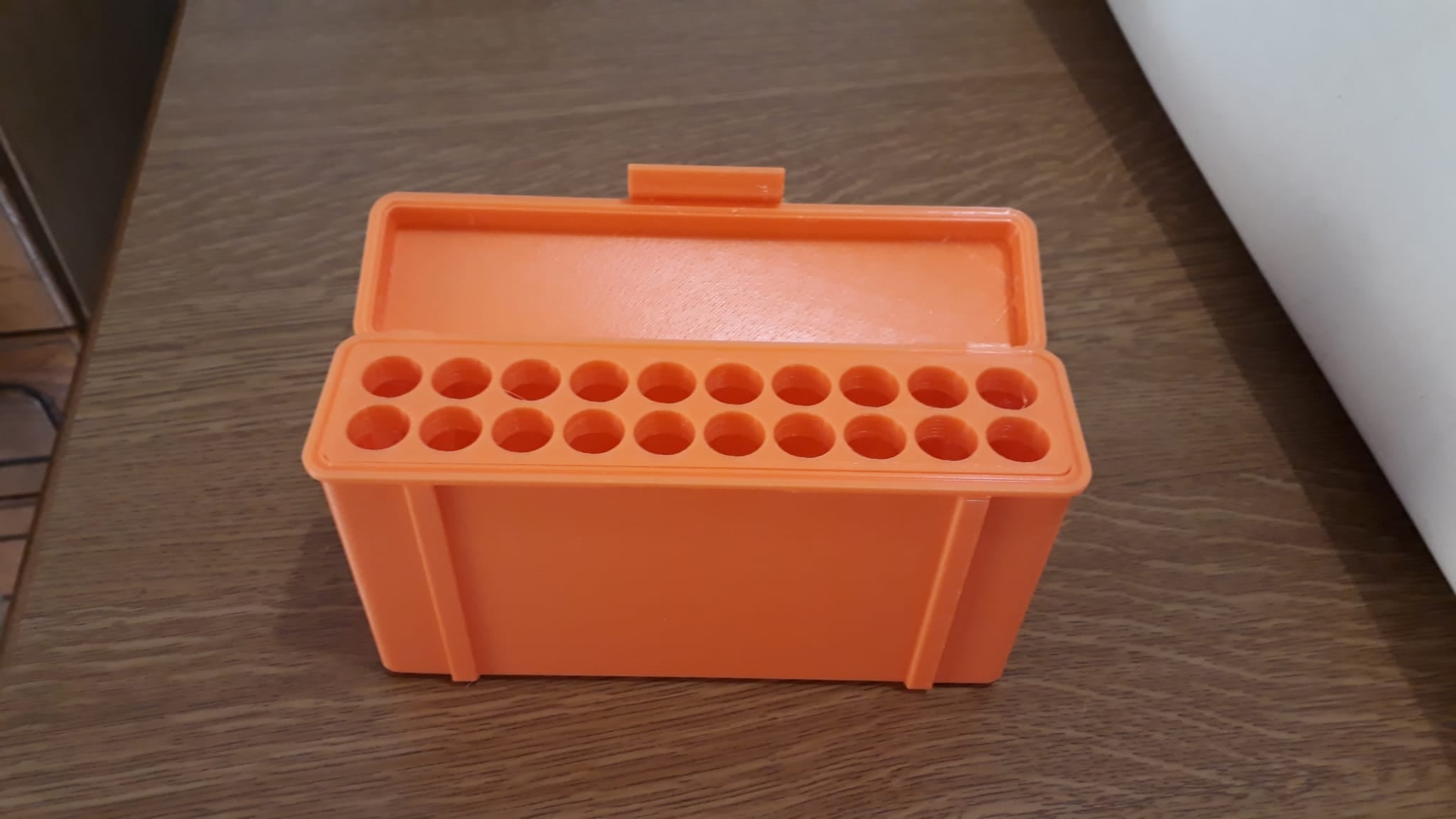 Ammo box for rifle's rounds