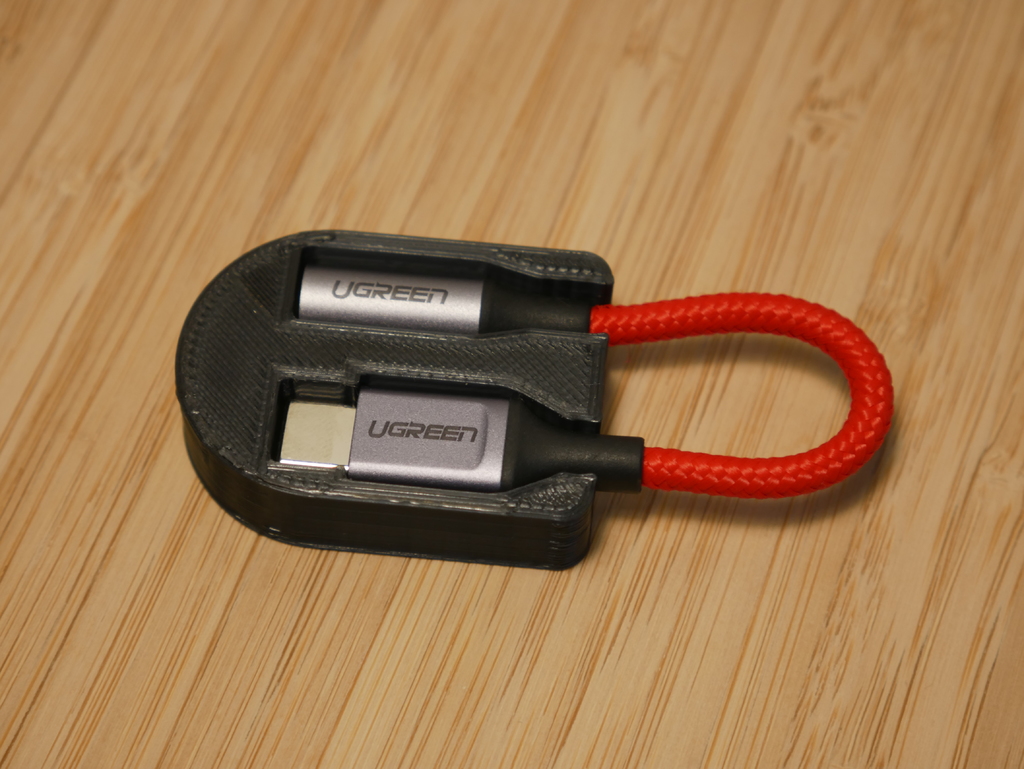 USB C to 3.5mm Jack Holder
