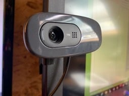 Webcam Monitor Side Mount - Logi C270 HD