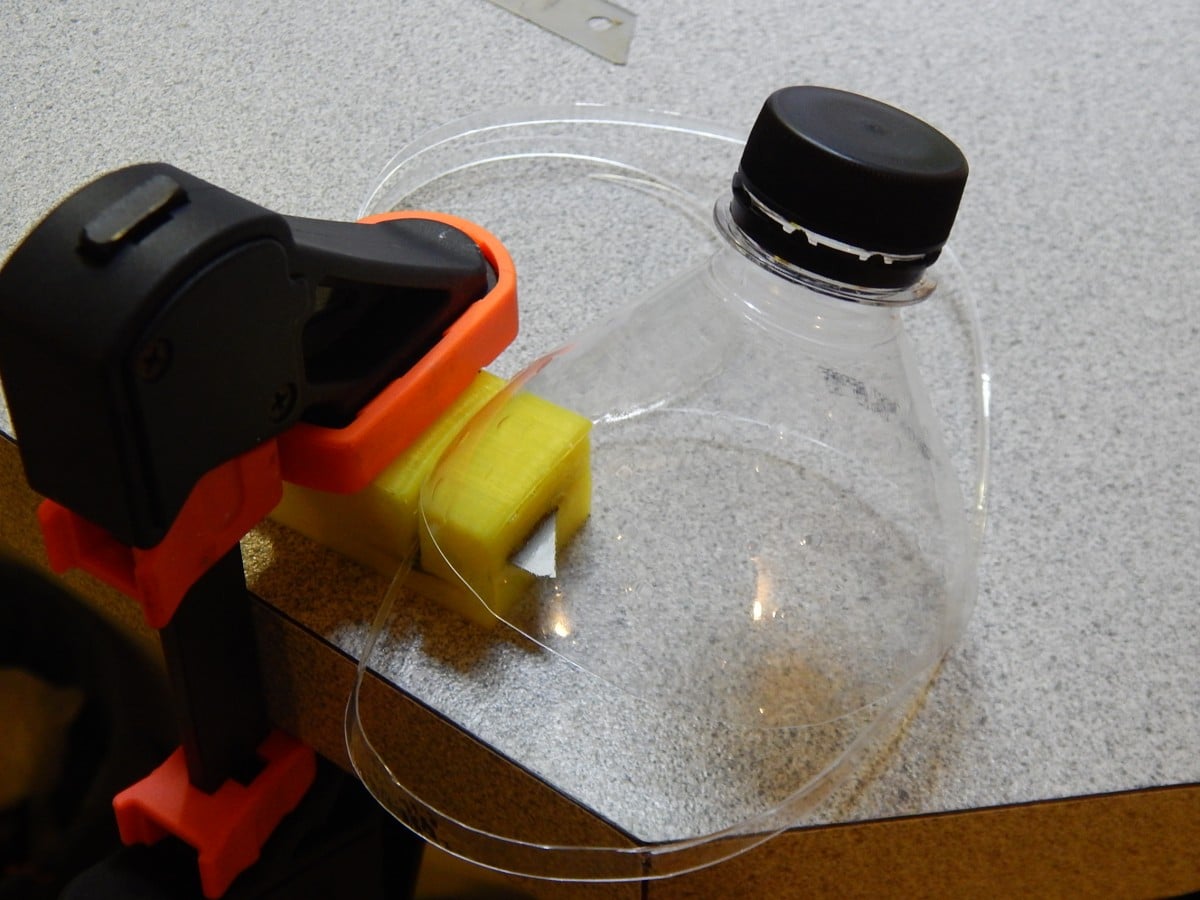 plastic bottle cutter