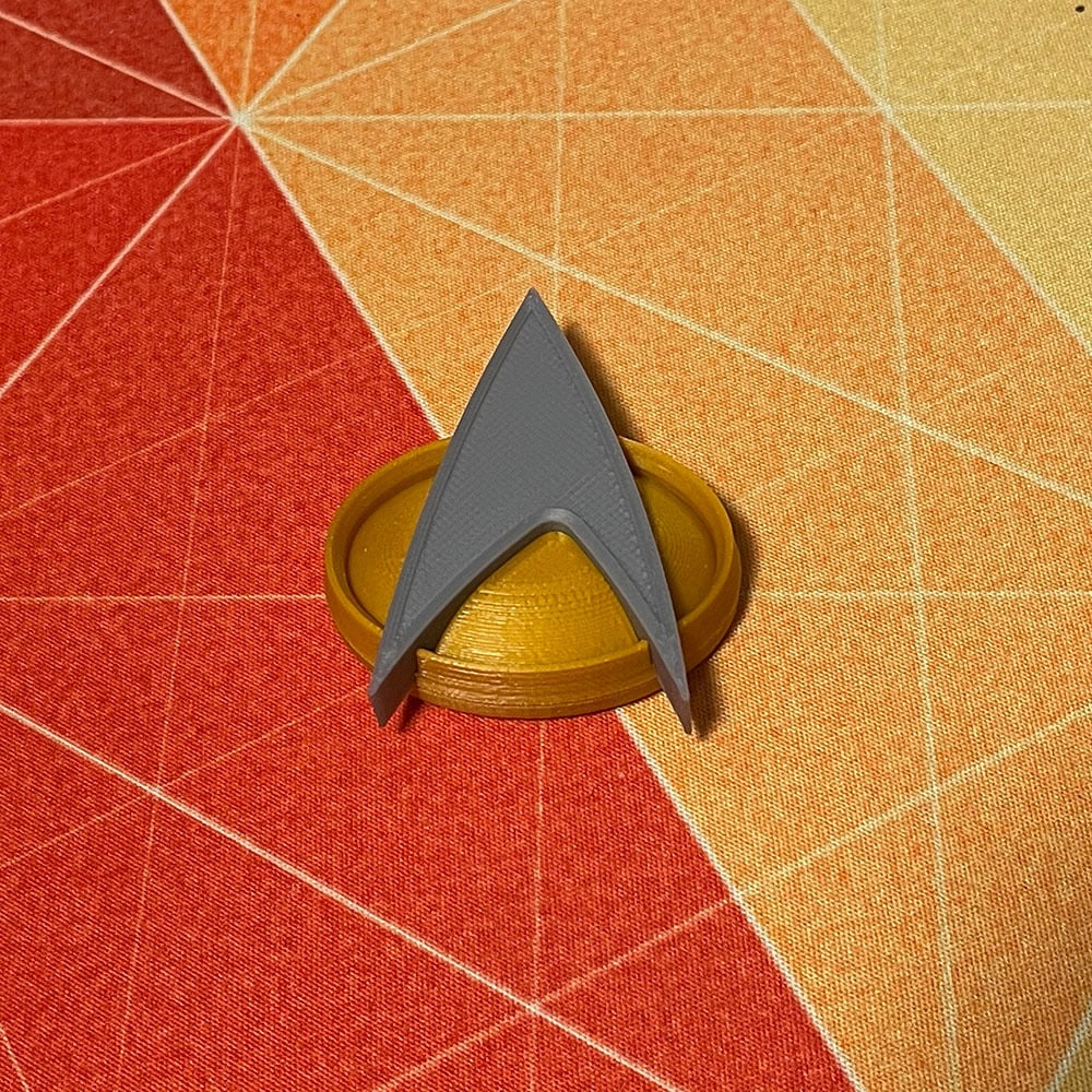 Star Trek: The Next Generation Combadge - Magnetized