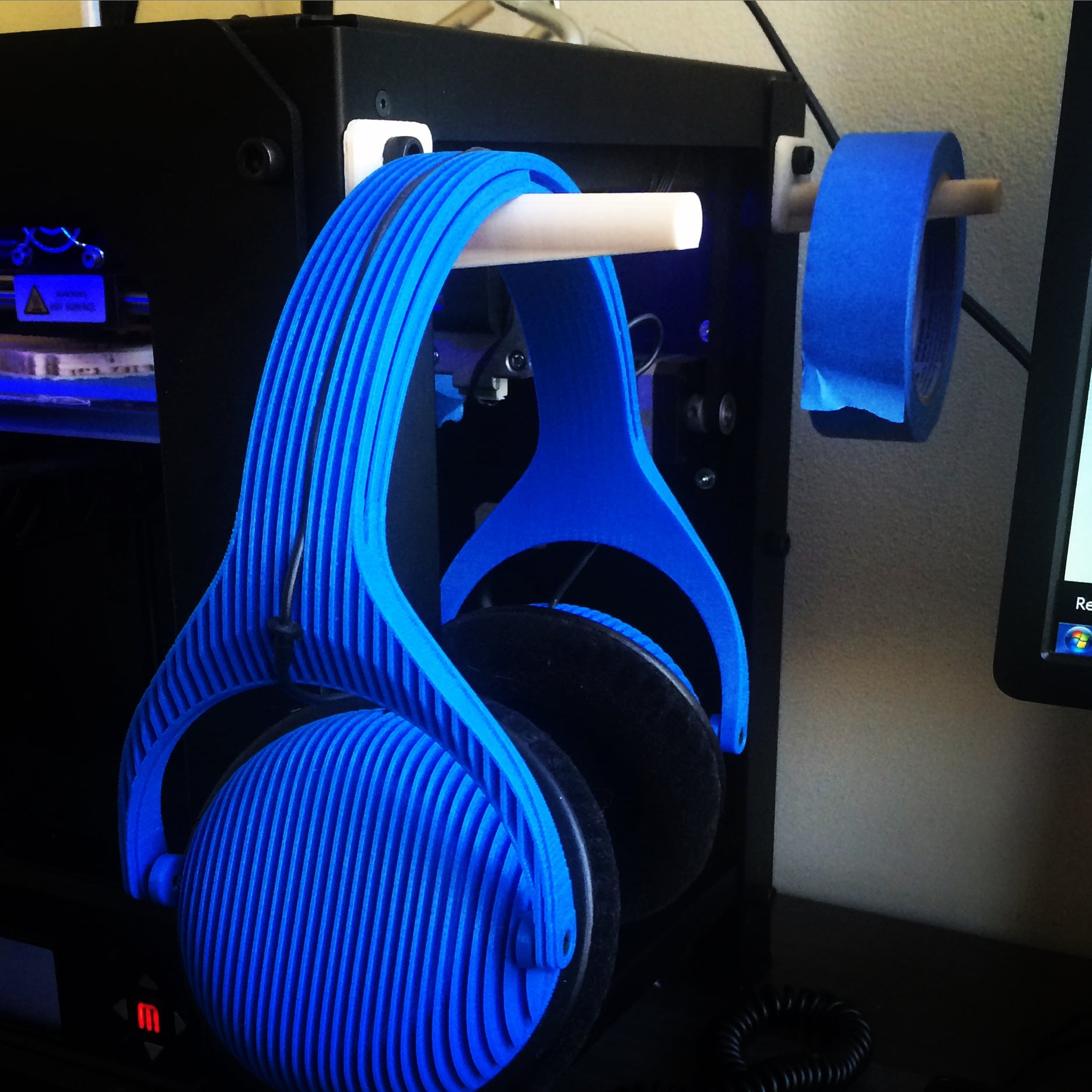 Makerbot Replicator Headphone/Tape Rack