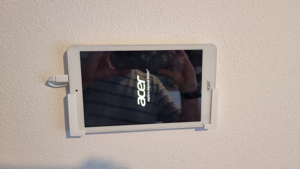 Acer Iconia One tablet wall mount