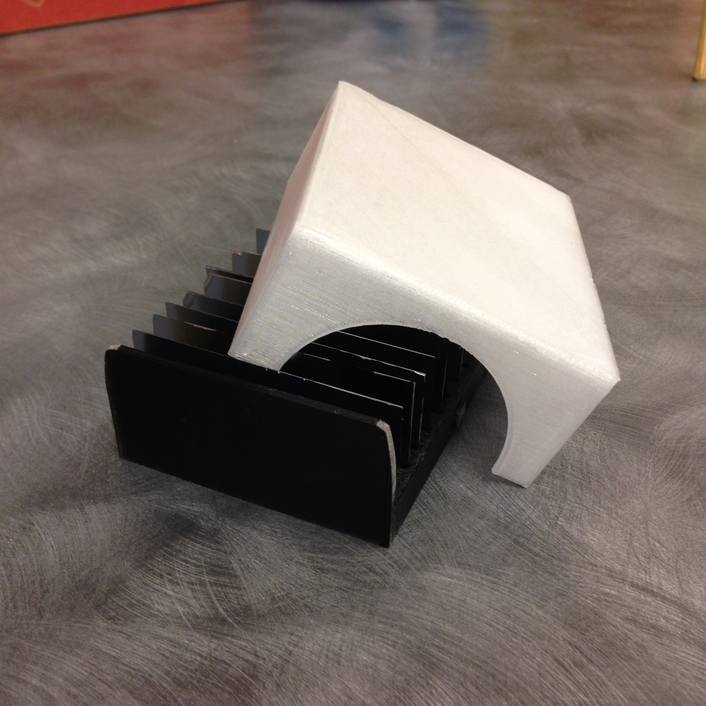 Enclosed Microscope Slide / Chip Case