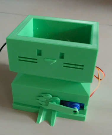 Cute Cat-Feeder