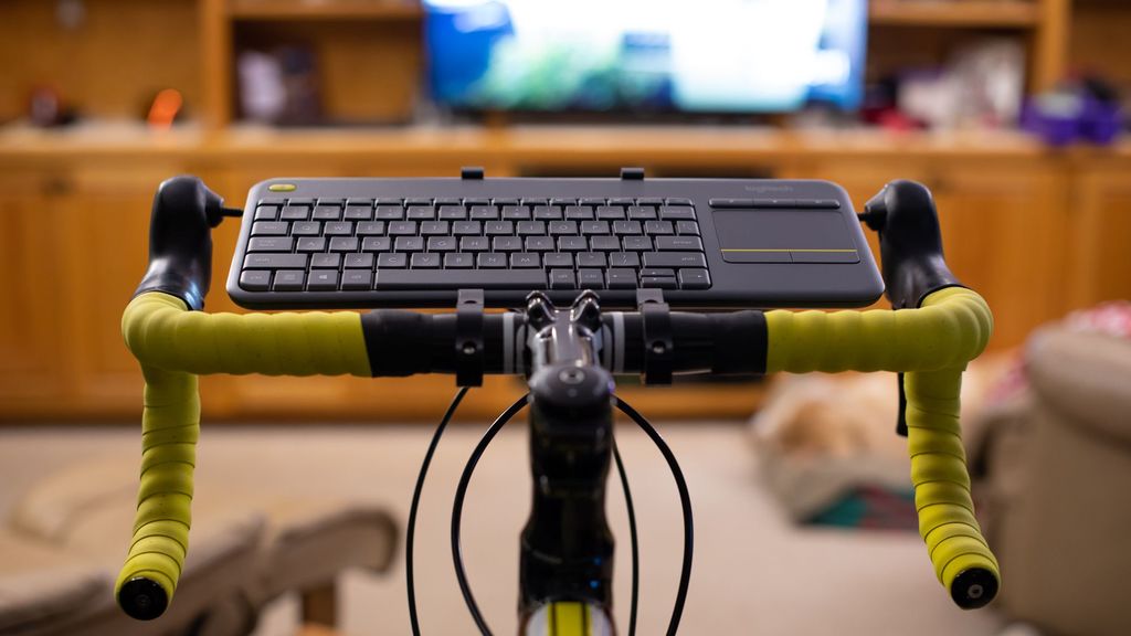 Bicycle Handlebar Keyboard Mount