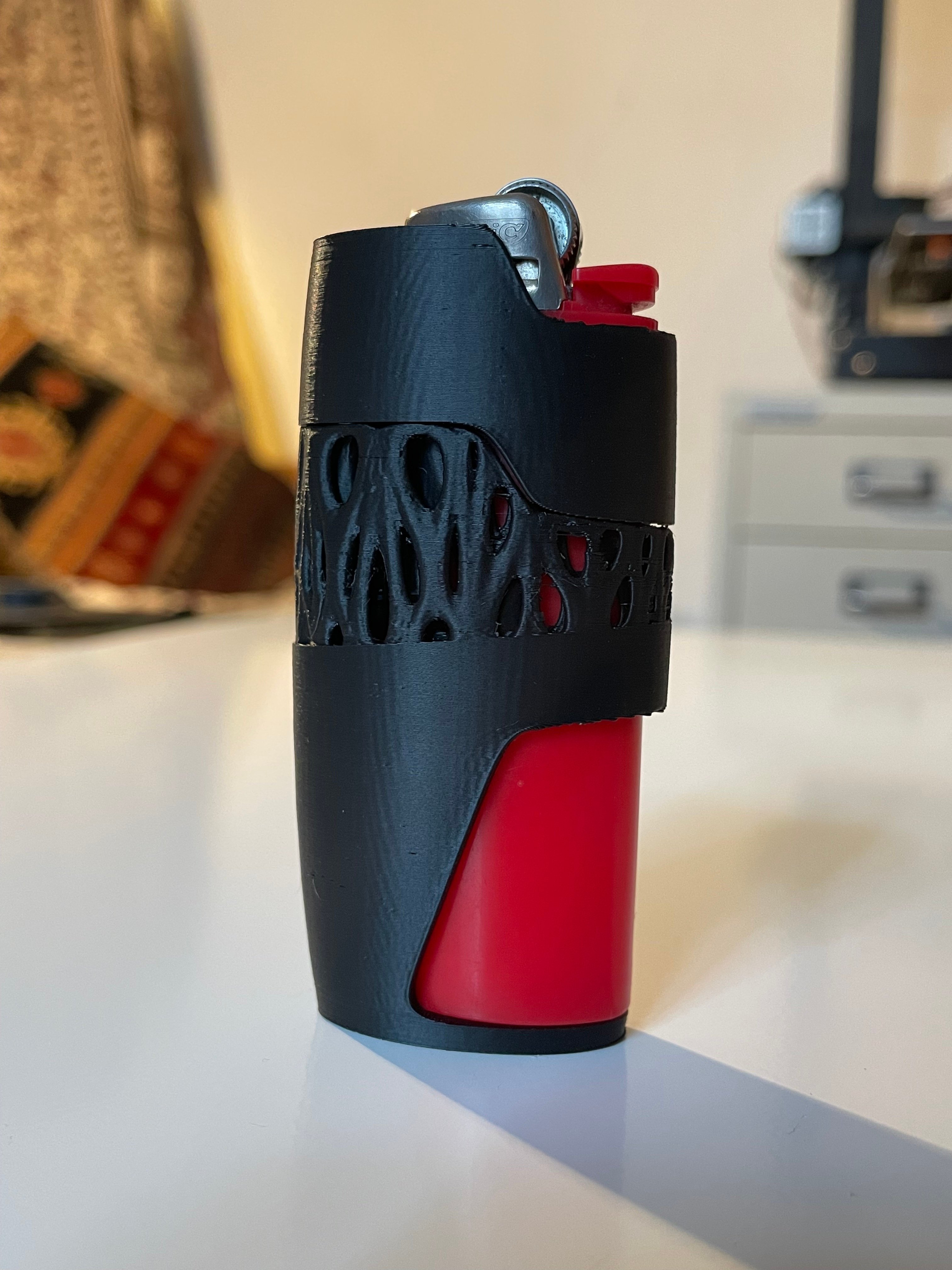 Compact BIC Lighter Case - Voronoi