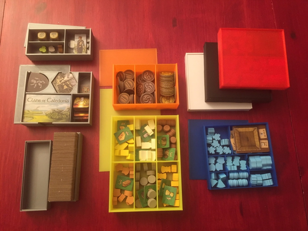 Lidded insert for board game Clans of Caledonia