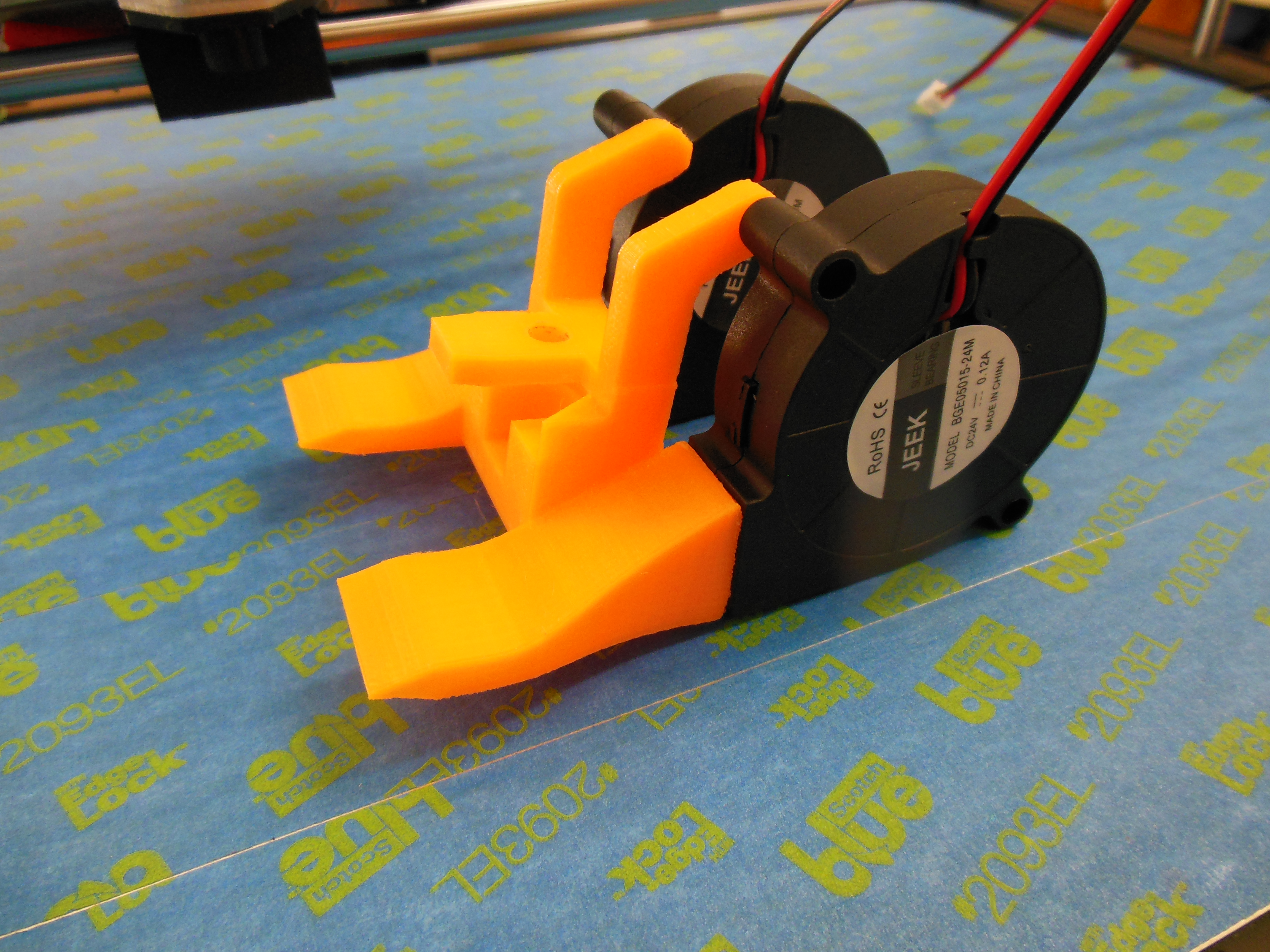 Rigidbot dual cooling fan mount