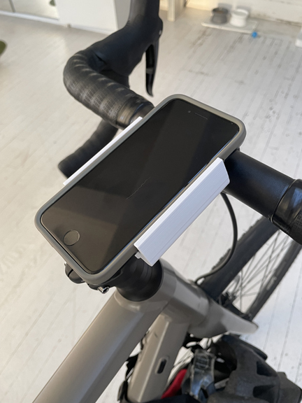 Bicycle iPhone holder - Universal-ish