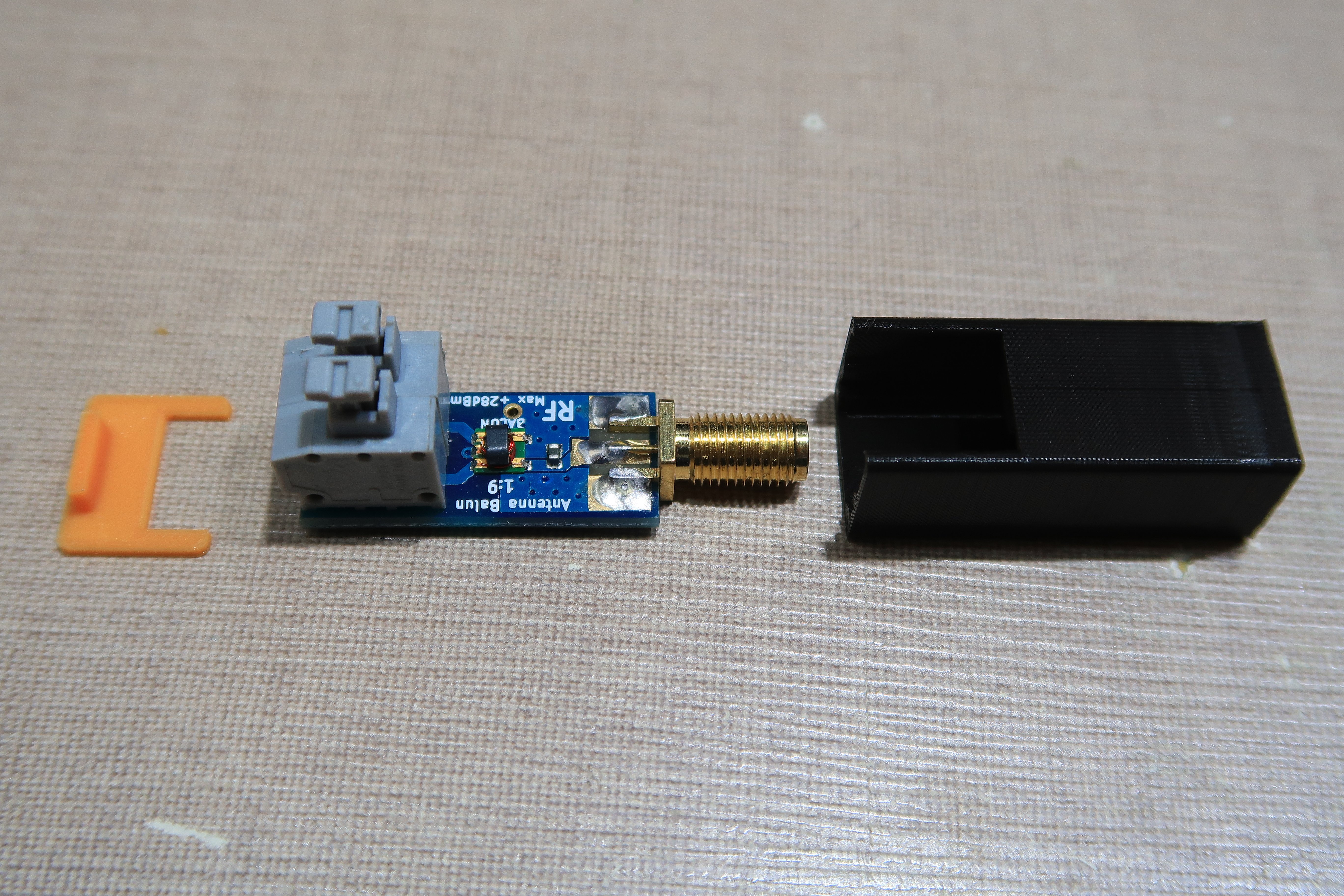 NooElec Balun board casee