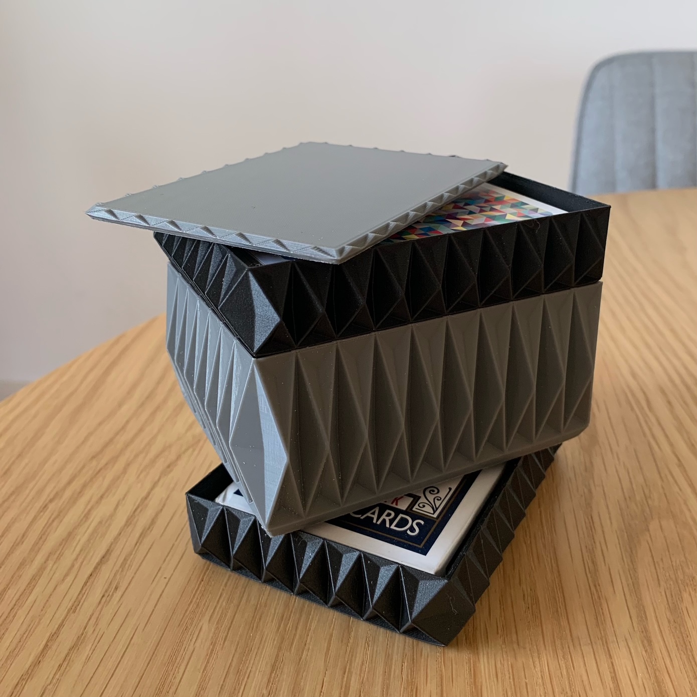 Stackable Card Holder Tray - Geometric