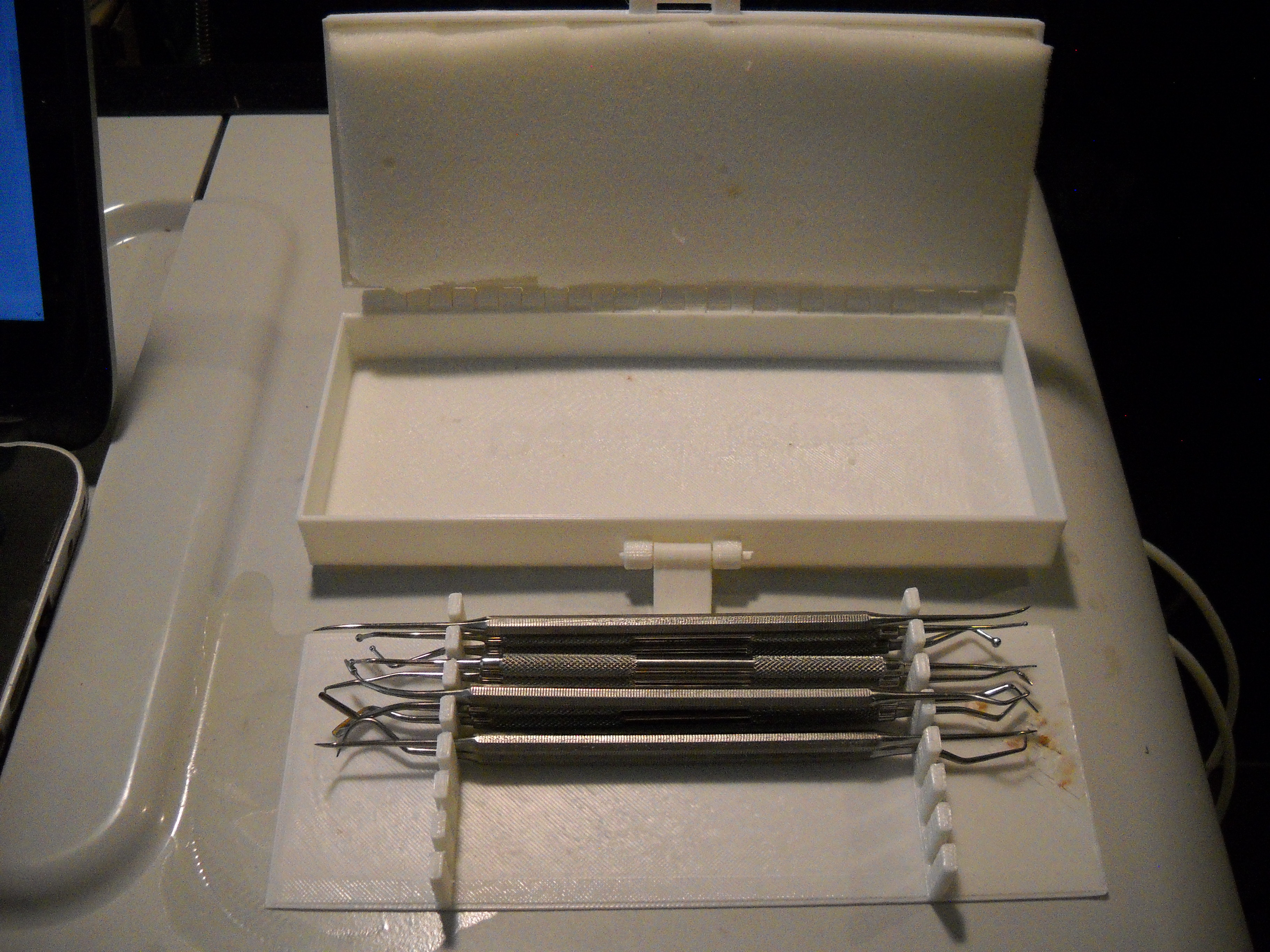 repaired scad coustomisable buckle box v3 repaired with dental tools box