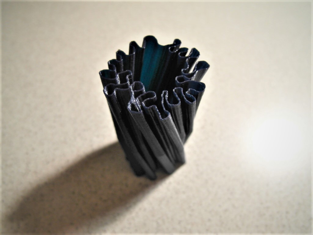 Custom Wavy Vase Generator