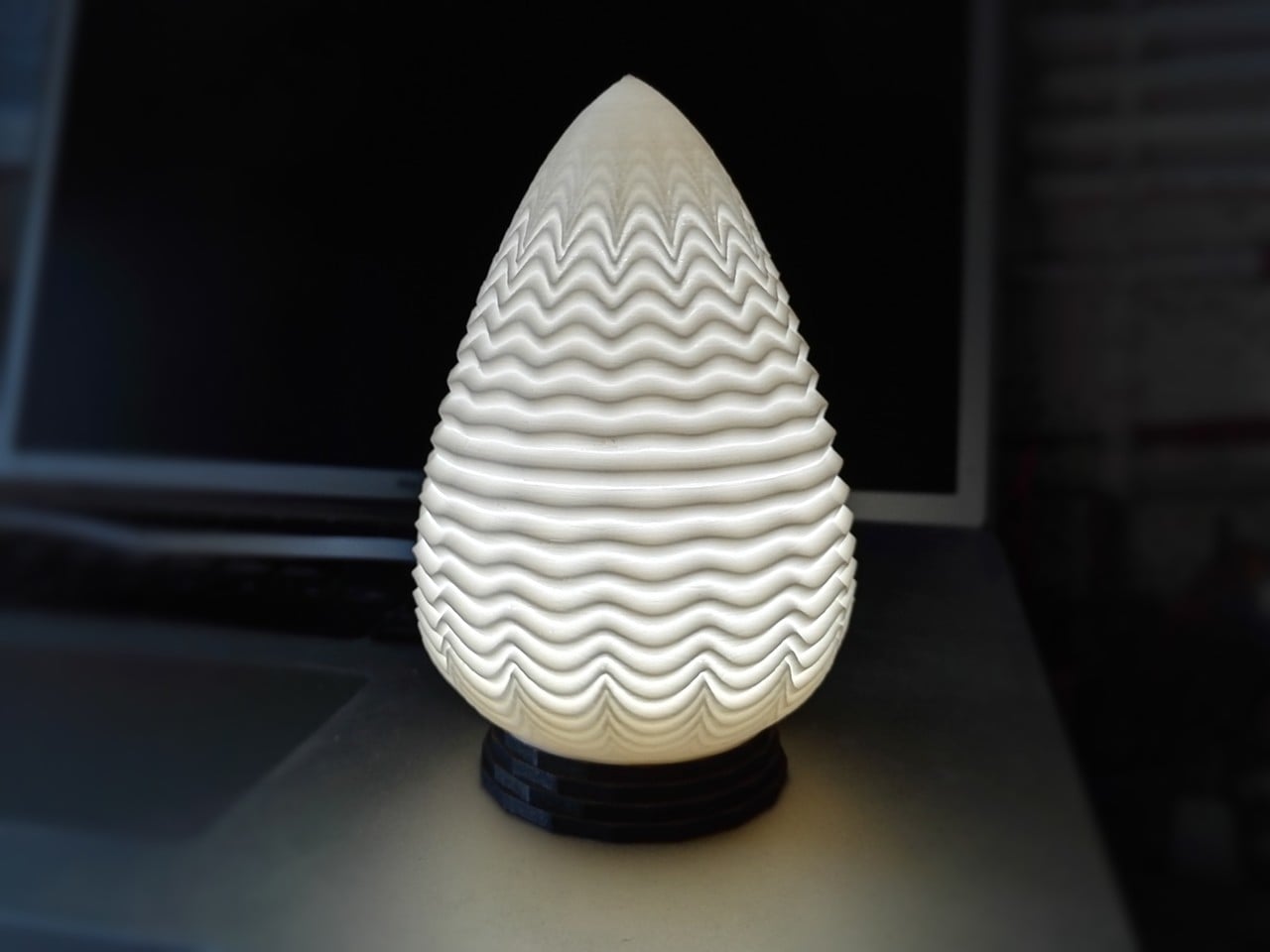 Pine Cone Design LED Lamp