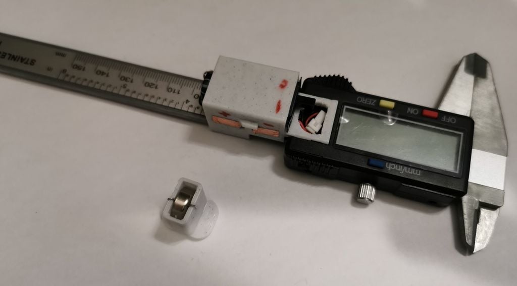 Digital Caliper capacitor battery