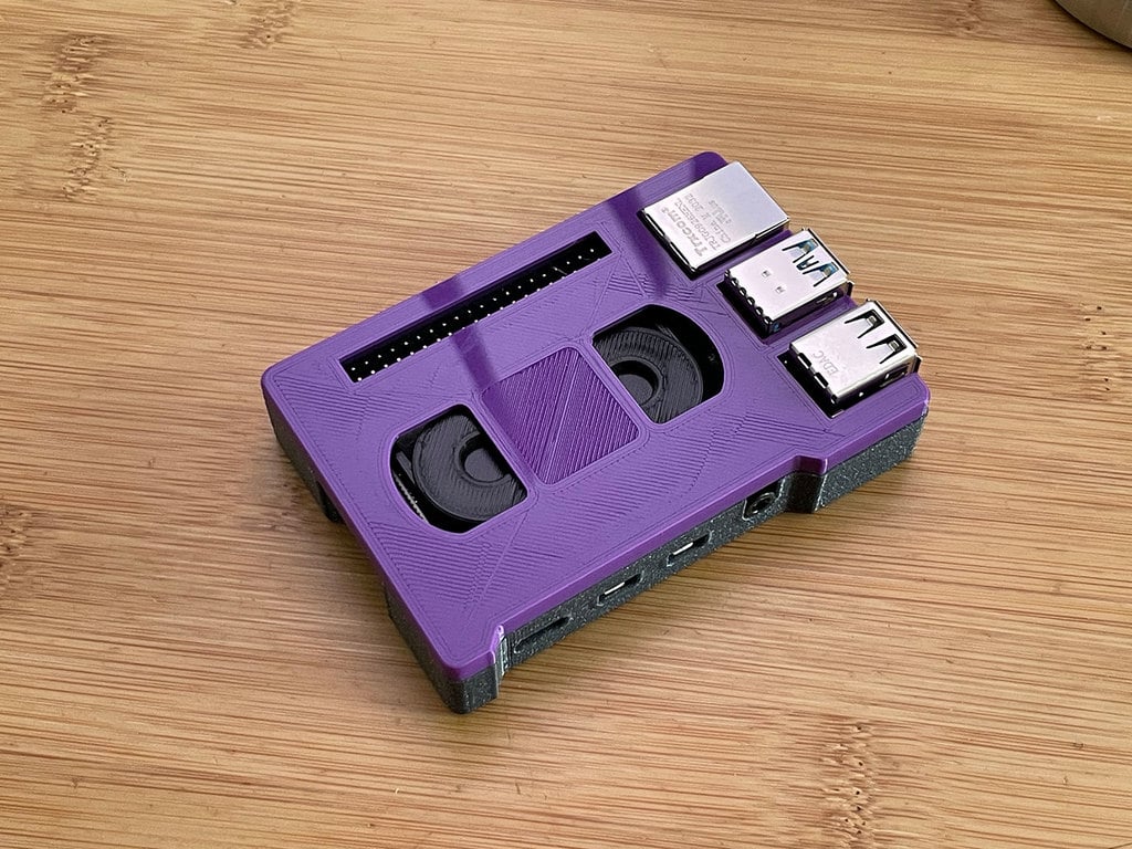 Raspberry Pi 4 B VHS Tape Case