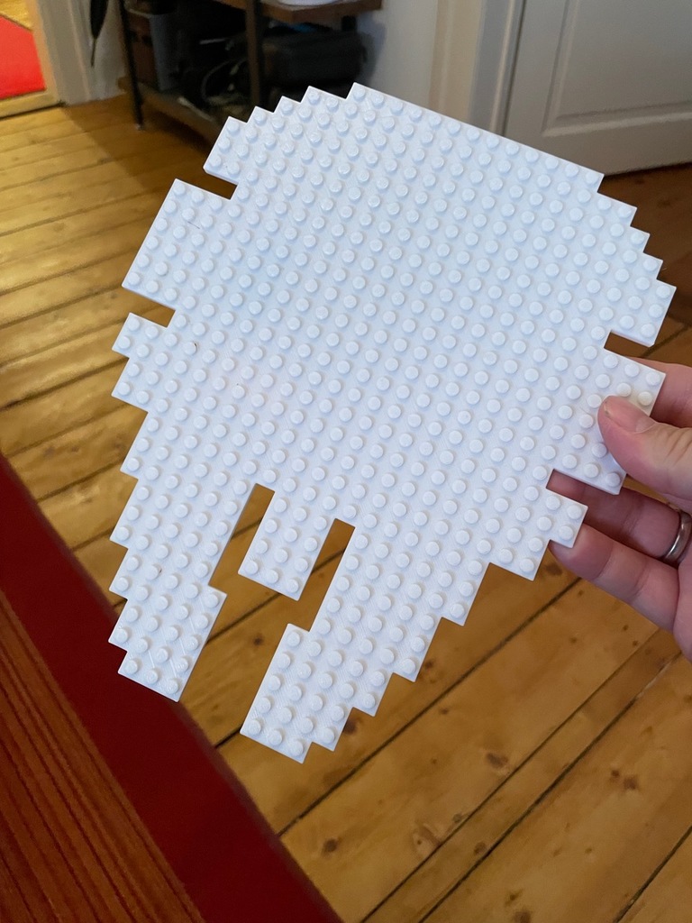 Millenium Falcon Lego(R)-compatible base plate