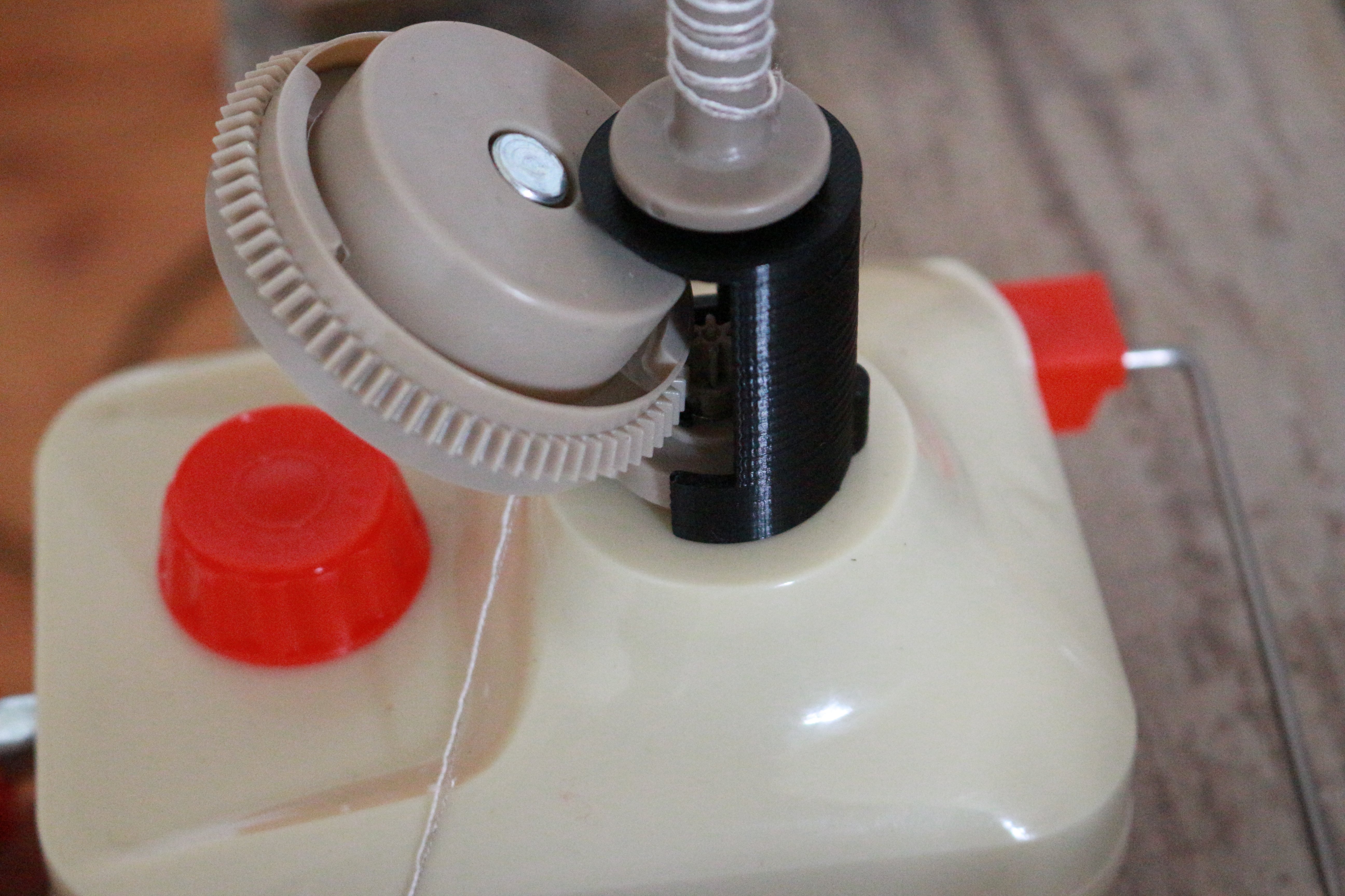 Yarn Winder Spool Bobbin Adapter