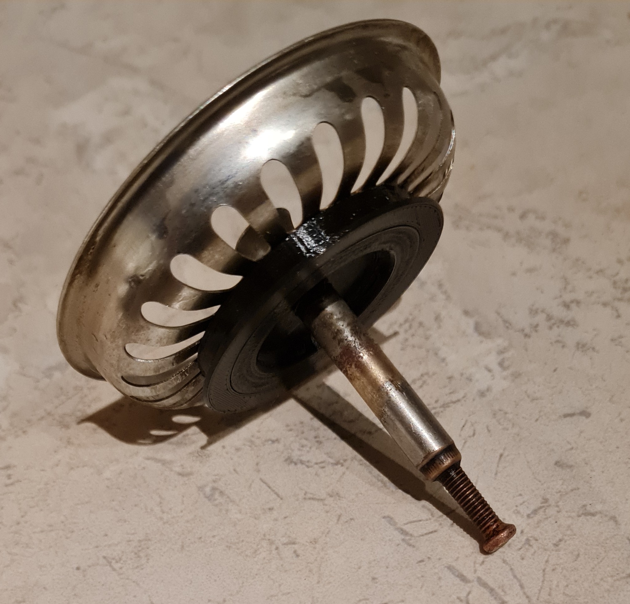 New Seal for Kitchen Sink Plug
