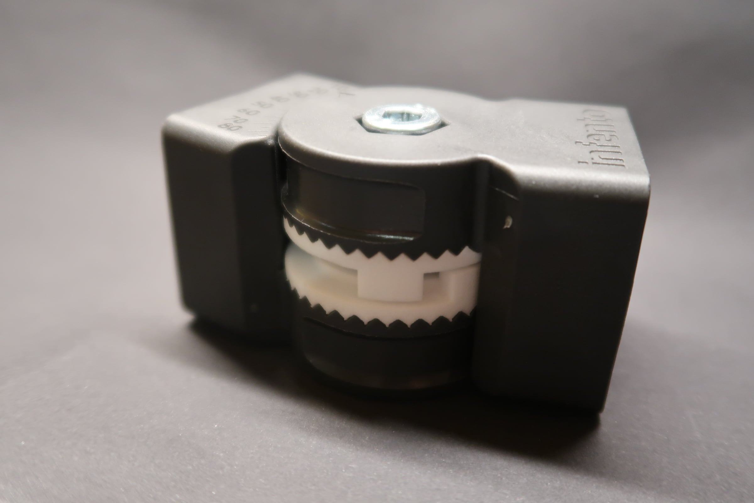 Knurled disc for Infento - adjustable angle WITH stops