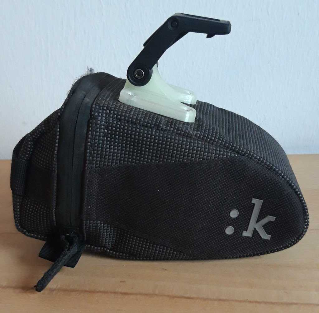 Fizik saddle bag connector 