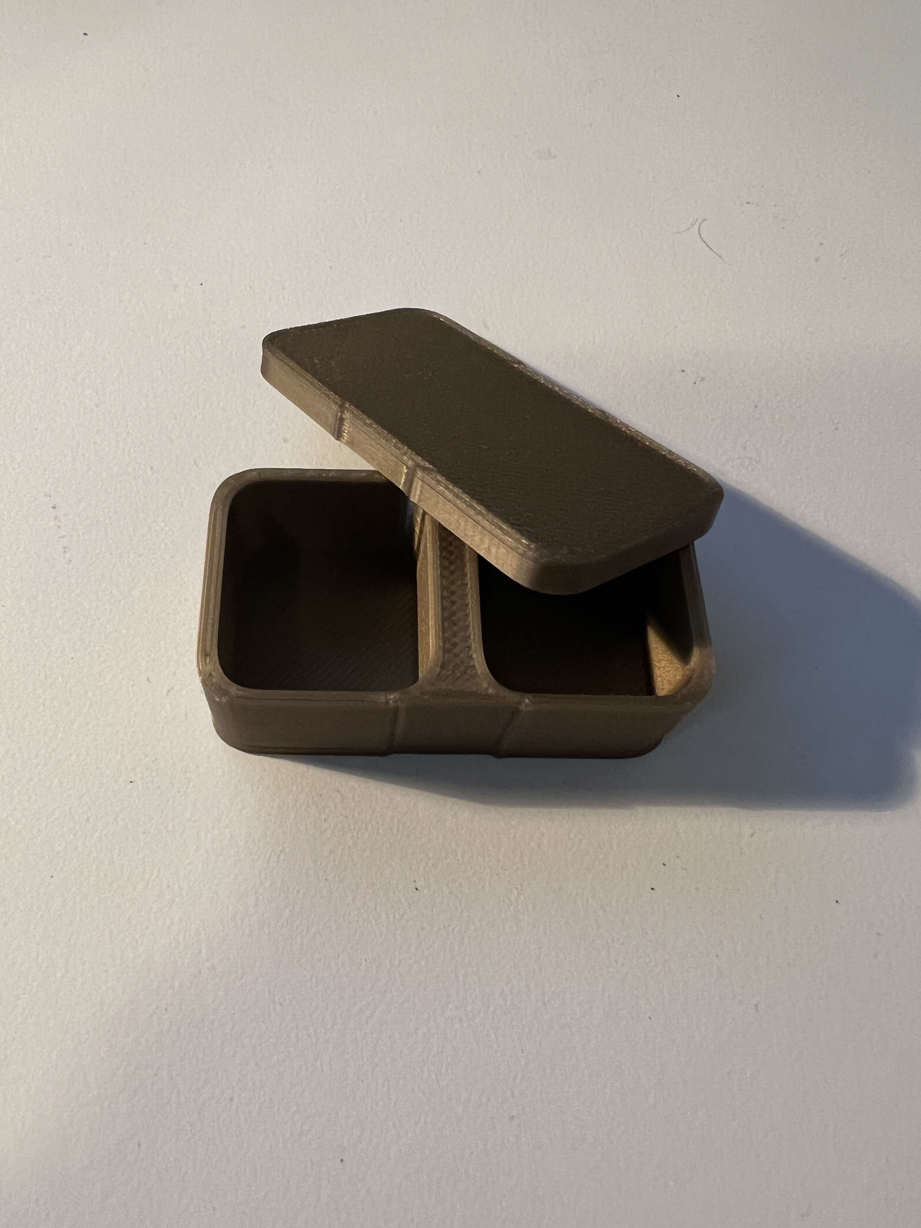 Little box for in ear plugs or hearing aid